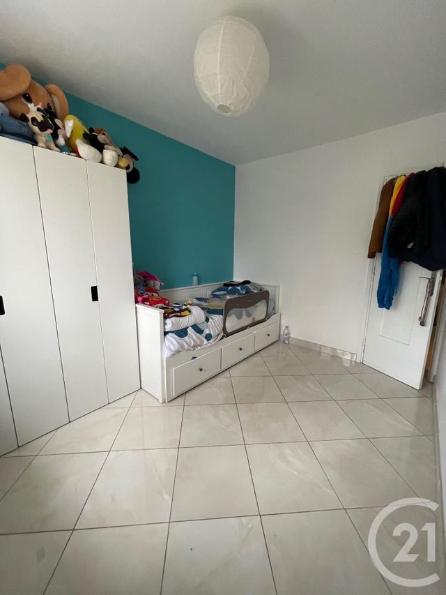 Afficher la photo en grand Appartement F3 à vendre - 3 pièces - 65.0 m2 - VILLEURBANNE - 69 - RHONE-ALPES - Century 21 Villa Urbana