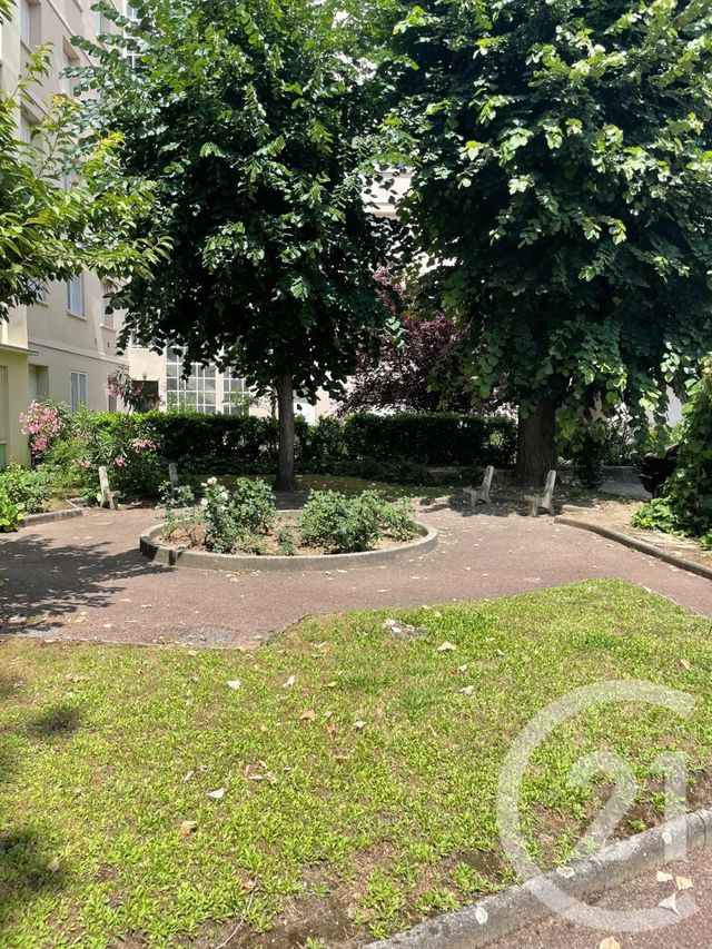 Afficher la photo en grand Appartement F3 à vendre - 3 pièces - 65.0 m2 - VILLEURBANNE - 69 - RHONE-ALPES - Century 21 Villa Urbana