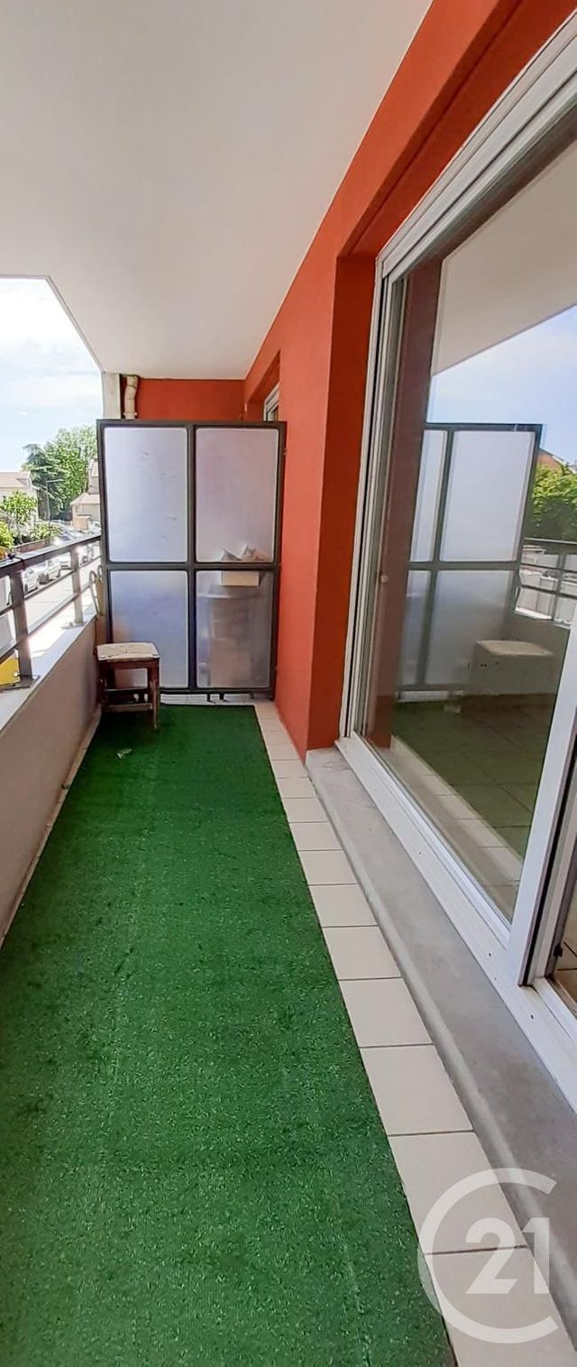 Appartement F3 à vendre - 3 pièces - 63.0 m2 - VILLEURBANNE - 69 - RHONE-ALPES - Century 21 Villa Urbana Appartement F3 à vendre - 3 pièces - 63.0 m2 - VILLEURBANNE - 69 - RHONE-ALPES - Century 21 Villa Urbana
