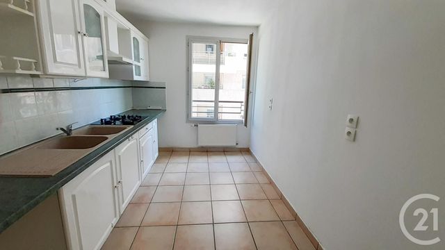 Appartement F3 à vendre - 3 pièces - 63.0 m2 - VILLEURBANNE - 69 - RHONE-ALPES - Century 21 Villa Urbana Appartement F3 à vendre - 3 pièces - 63.0 m2 - VILLEURBANNE - 69 - RHONE-ALPES - Century 21 Villa Urbana