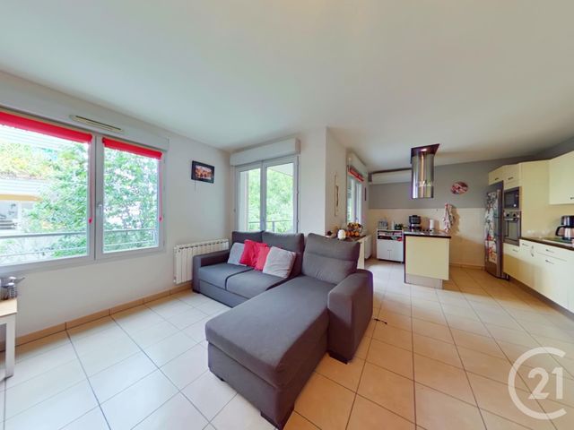 Appartement F3 à vendre - 3 pièces - 67.0 m2 - VILLEURBANNE - 69 - RHONE-ALPES - Century 21 Villa Urbana Appartement F3 à vendre - 3 pièces - 67.0 m2 - VILLEURBANNE - 69 - RHONE-ALPES - Century 21 Villa Urbana