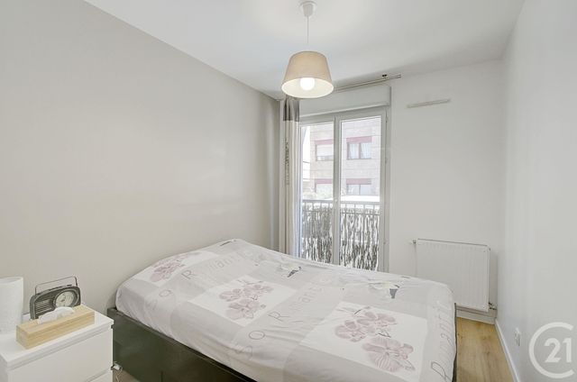 Afficher la photo en grand appartement à vendre - 4 pièces - 81.0 m2 - VILLEURBANNE - 69 - RHONE-ALPES - Century 21 Villa Urbana