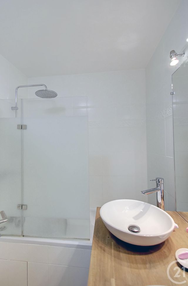 Afficher la photo en grand appartement à vendre - 4 pièces - 81.0 m2 - VILLEURBANNE - 69 - RHONE-ALPES - Century 21 Villa Urbana