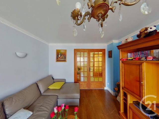 Appartement F5 à vendre - 5 pièces - 94.46 m2 - VILLEURBANNE - 69 - RHONE-ALPES - Century 21 Villa Urbana Appartement F5 à vendre - 5 pièces - 94.46 m2 - VILLEURBANNE - 69 - RHONE-ALPES - Century 21 Villa Urbana
