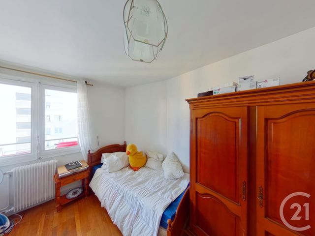 Appartement F5 à vendre - 5 pièces - 94.46 m2 - VILLEURBANNE - 69 - RHONE-ALPES - Century 21 Villa Urbana Appartement F5 à vendre - 5 pièces - 94.46 m2 - VILLEURBANNE - 69 - RHONE-ALPES - Century 21 Villa Urbana