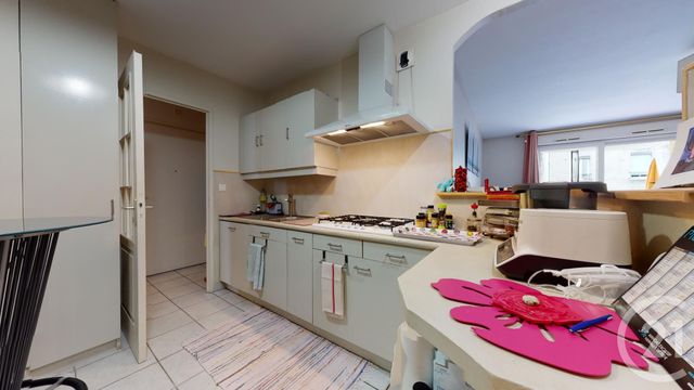 Appartement F4 à vendre - 4 pièces - 80.0 m2 - VILLEURBANNE - 69 - RHONE-ALPES - Century 21 Villa Urbana Appartement F4 à vendre - 4 pièces - 80.0 m2 - VILLEURBANNE - 69 - RHONE-ALPES - Century 21 Villa Urbana