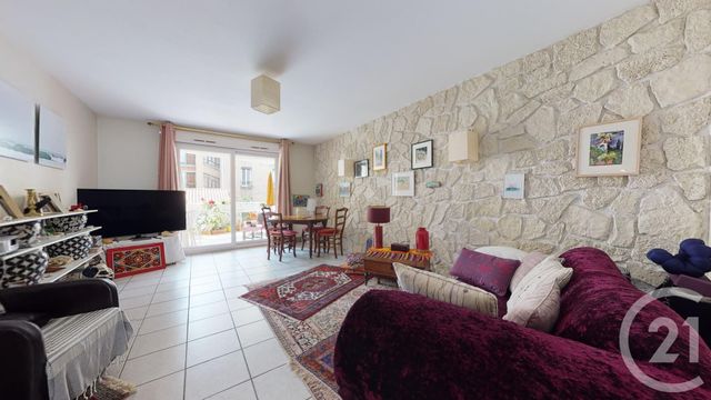 Appartement F4 à vendre - 4 pièces - 80.0 m2 - VILLEURBANNE - 69 - RHONE-ALPES - Century 21 Villa Urbana Appartement F4 à vendre - 4 pièces - 80.0 m2 - VILLEURBANNE - 69 - RHONE-ALPES - Century 21 Villa Urbana