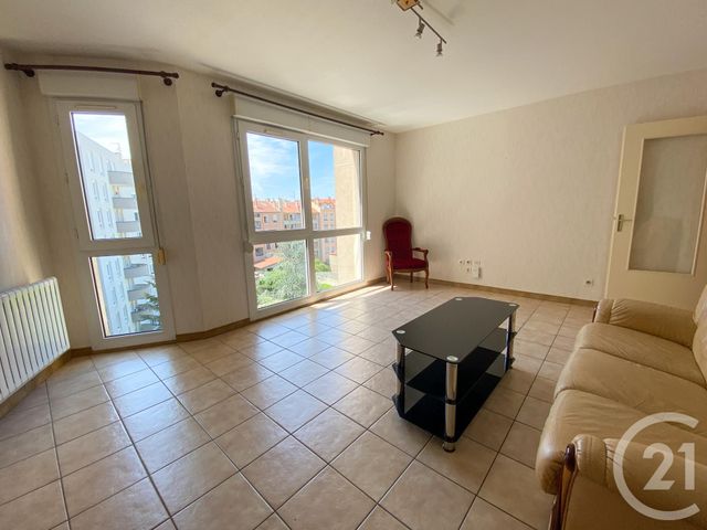 Appartement F3 à vendre - 3 pièces - 70.0 m2 - VILLEURBANNE - 69 - RHONE-ALPES - Century 21 Villa Urbana Appartement F3 à vendre - 3 pièces - 70.0 m2 - VILLEURBANNE - 69 - RHONE-ALPES - Century 21 Villa Urbana