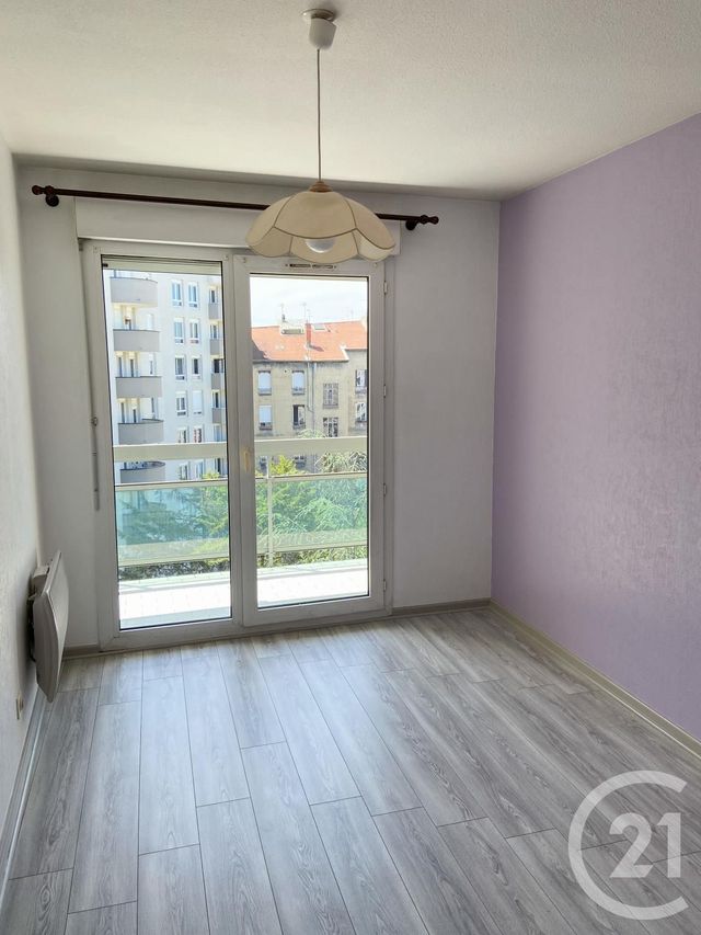 Appartement F3 à vendre - 3 pièces - 70.0 m2 - VILLEURBANNE - 69 - RHONE-ALPES - Century 21 Villa Urbana Appartement F3 à vendre - 3 pièces - 70.0 m2 - VILLEURBANNE - 69 - RHONE-ALPES - Century 21 Villa Urbana