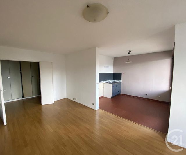 Appartement F2 à vendre - 2 pièces - 50.5 m2 - VILLEURBANNE - 69 - RHONE-ALPES - Century 21 Villa Urbana Appartement F2 à vendre - 2 pièces - 50.5 m2 - VILLEURBANNE - 69 - RHONE-ALPES - Century 21 Villa Urbana