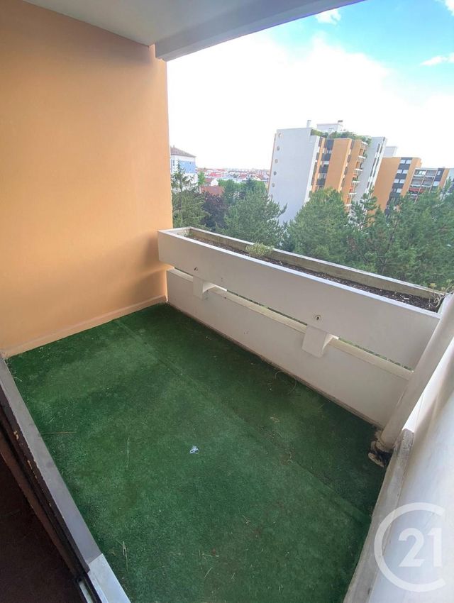 Appartement F2 à vendre - 2 pièces - 50.5 m2 - VILLEURBANNE - 69 - RHONE-ALPES - Century 21 Villa Urbana Appartement F2 à vendre - 2 pièces - 50.5 m2 - VILLEURBANNE - 69 - RHONE-ALPES - Century 21 Villa Urbana