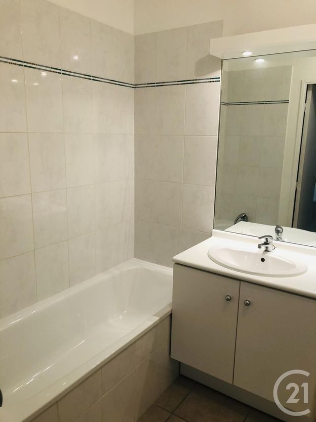Appartement F2 à vendre - 2 pièces - 34.84 m2 - VILLEURBANNE - 69 - RHONE-ALPES - Century 21 Villa Urbana Appartement F2 à vendre - 2 pièces - 34.84 m2 - VILLEURBANNE - 69 - RHONE-ALPES - Century 21 Villa Urbana