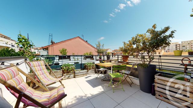Appartement T3 à vendre - 3 pièces - 62.01 m2 - VILLEURBANNE - 69 - RHONE-ALPES - Century 21 Villa Urbana Appartement T3 à vendre - 3 pièces - 62.01 m2 - VILLEURBANNE - 69 - RHONE-ALPES - Century 21 Villa Urbana