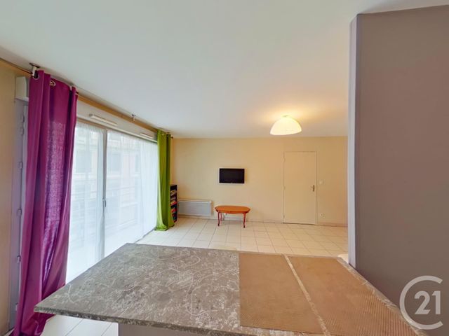 Afficher la photo en grand Appartement F2 à vendre - 2 pièces - 48.01 m2 - VILLEURBANNE - 69 - RHONE-ALPES - Century 21 Villa Urbana