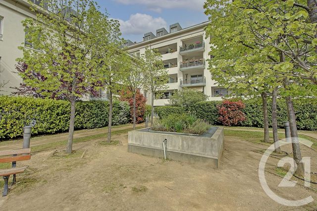  - VILLEURBANNE - 