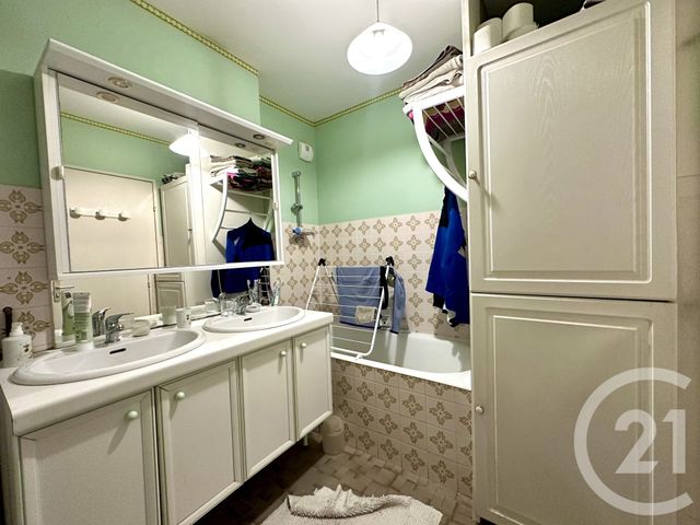 Appartement T5 à vendre - 5 pièces - 101.9 m2 - VILLEURBANNE - 69 - RHONE-ALPES - Century 21 Villa Urbana