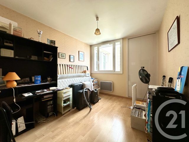Appartement T5 à vendre - 5 pièces - 101.9 m2 - VILLEURBANNE - 69 - RHONE-ALPES - Century 21 Villa Urbana