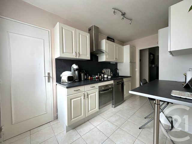 Appartement T3 à vendre - 3 pièces - 67.5 m2 - VILLEURBANNE - 69 - RHONE-ALPES - Century 21 Villa Urbana