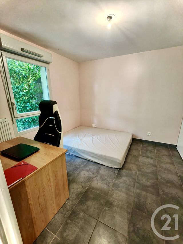 Appartement F3 à vendre - 3 pièces - 62.2 m2 - VENISSIEUX - 69 - RHONE-ALPES - Century 21 Villa Urbana