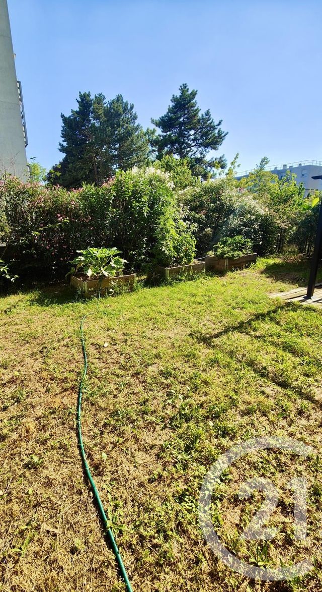 Appartement F3 à vendre - 3 pièces - 62.2 m2 - VENISSIEUX - 69 - RHONE-ALPES - Century 21 Villa Urbana