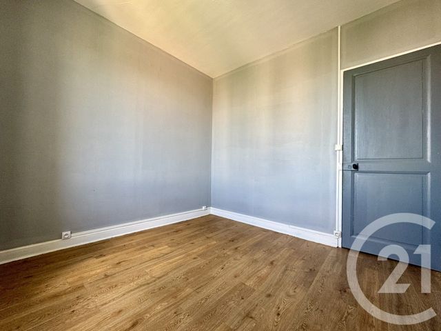 Afficher la photo en grand Appartement F2 à vendre - 2 pièces - 34.0 m2 - VILLEURBANNE - 69 - RHONE-ALPES - Century 21 Villa Urbana