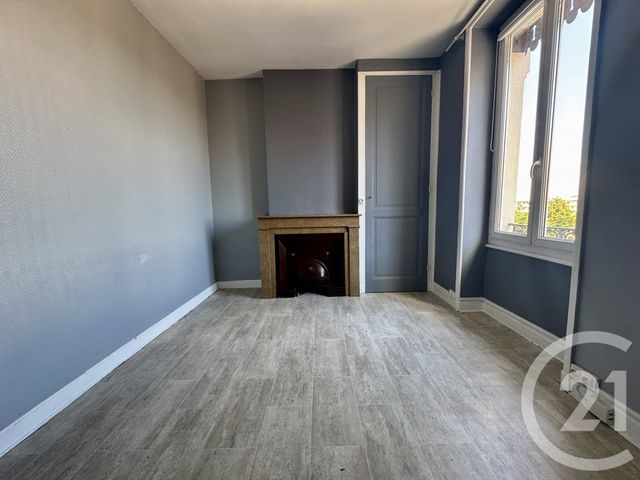 Afficher la photo en grand Appartement F2 à vendre - 2 pièces - 34.0 m2 - VILLEURBANNE - 69 - RHONE-ALPES - Century 21 Villa Urbana