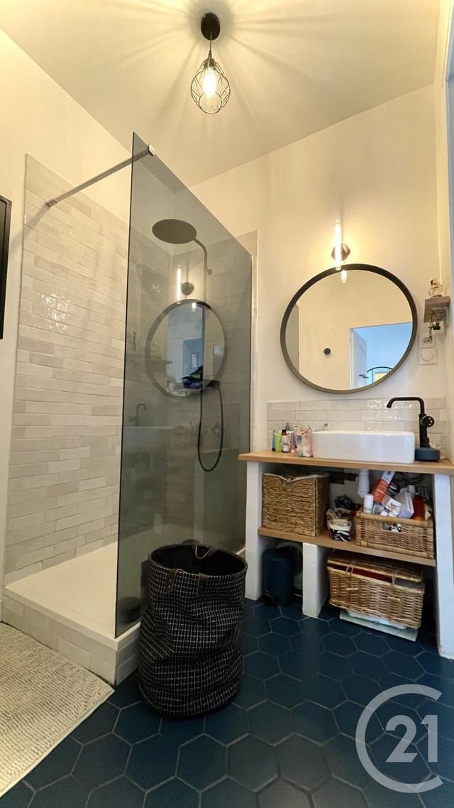 Appartement F3 à vendre - 3 pièces - 66.0 m2 - VILLEURBANNE - 69 - RHONE-ALPES - Century 21 Villa Urbana