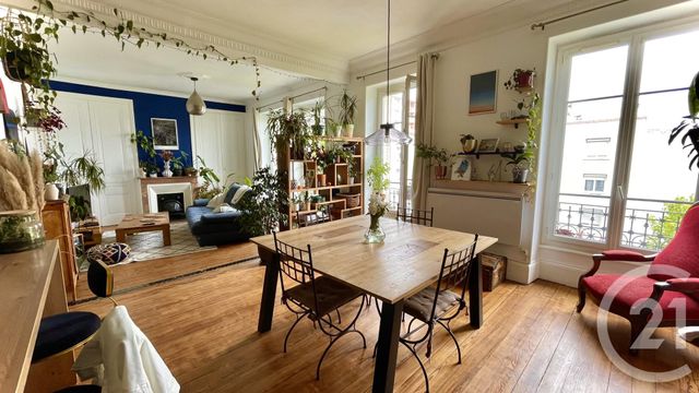 Appartement F3 à vendre - 3 pièces - 66.0 m2 - VILLEURBANNE - 69 - RHONE-ALPES - Century 21 Villa Urbana