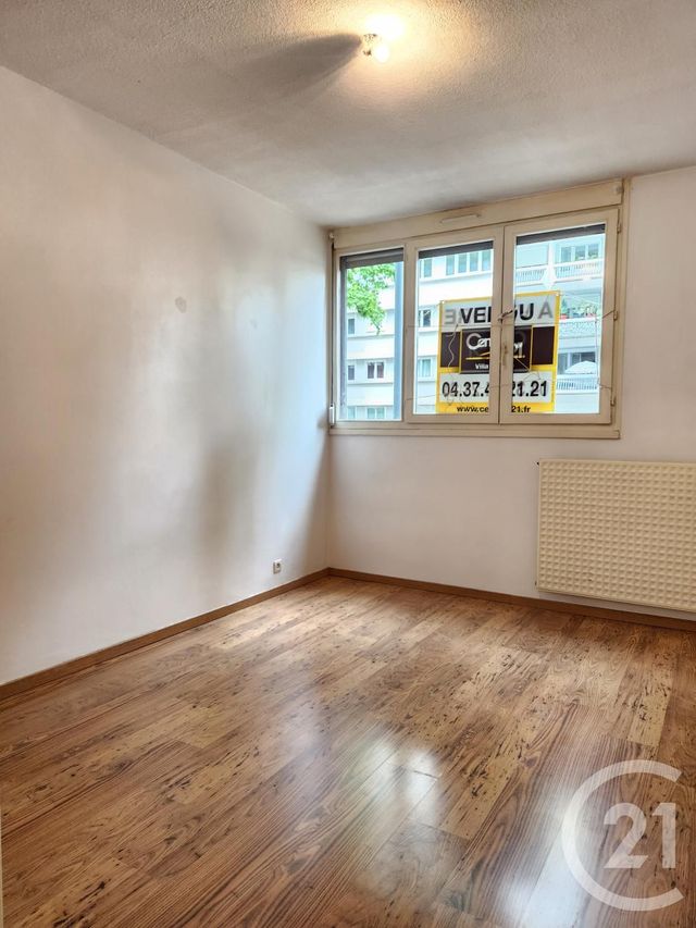Appartement F3 à vendre - 3 pièces - 68.75 m2 - LYON - 69003 - RHONE-ALPES - Century 21 Villa Urbana