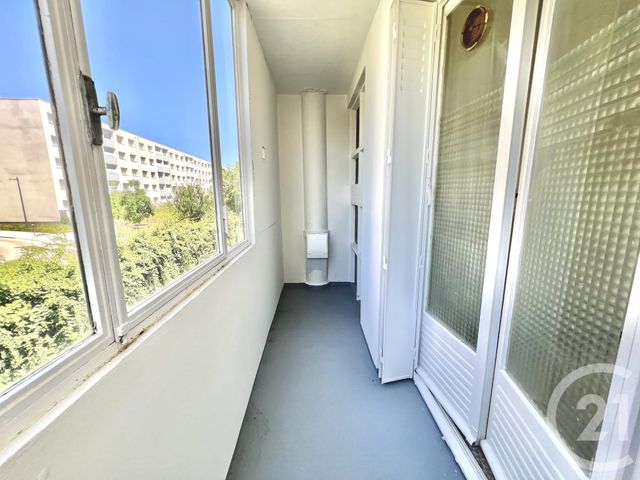 Appartement T3 à vendre - 3 pièces - 65.75 m2 - VILLEURBANNE - 69 - RHONE-ALPES - Century 21 Villa Urbana