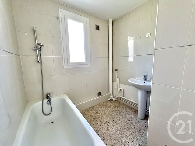 Appartement T3 à vendre - 3 pièces - 65.75 m2 - VILLEURBANNE - 69 - RHONE-ALPES - Century 21 Villa Urbana