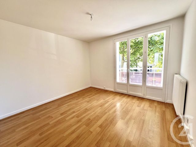 Appartement T3 à vendre - 3 pièces - 65.75 m2 - VILLEURBANNE - 69 - RHONE-ALPES - Century 21 Villa Urbana