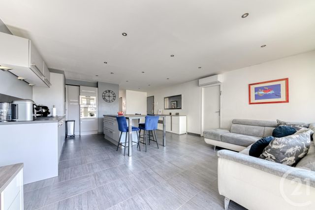 Appartement F4 à vendre - 4 pièces - 77.0 m2 - VILLEURBANNE - 69 - RHONE-ALPES - Century 21 Villa Urbana