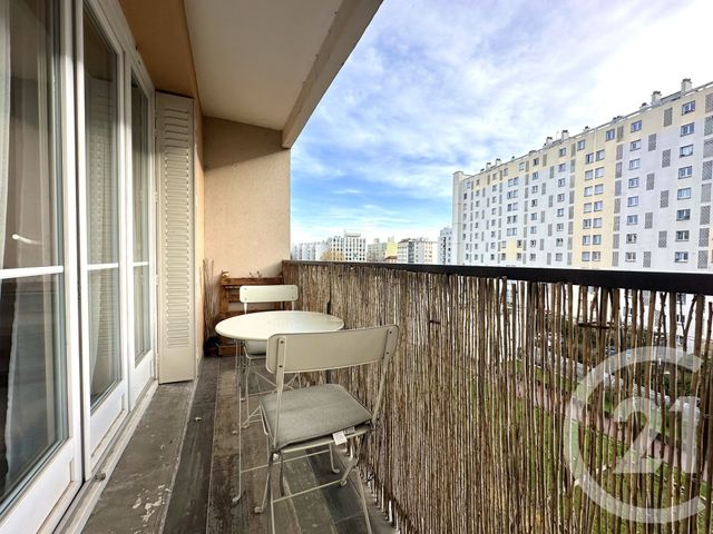 Appartement T3 à vendre - 3 pièces - 57.29 m2 - VILLEURBANNE - 69 - RHONE-ALPES - Century 21 Villa Urbana