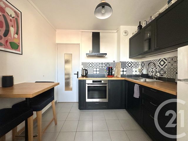 Appartement T3 à vendre - 3 pièces - 57.29 m2 - VILLEURBANNE - 69 - RHONE-ALPES - Century 21 Villa Urbana