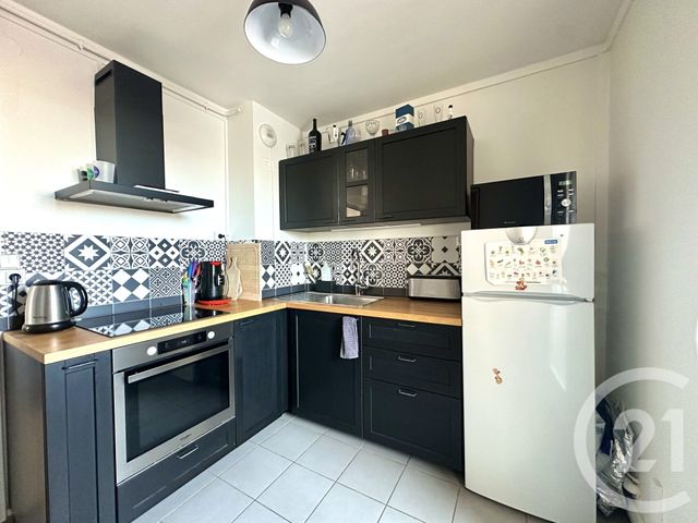 Appartement T3 à vendre - 3 pièces - 57.29 m2 - VILLEURBANNE - 69 - RHONE-ALPES - Century 21 Villa Urbana