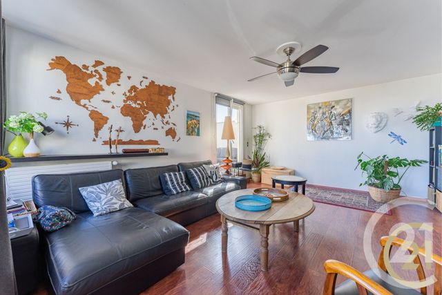 Appartement F5 à vendre - 5 pièces - 140.0 m2 - VAULX EN VELIN - 69 - RHONE-ALPES - Century 21 Villa Urbana