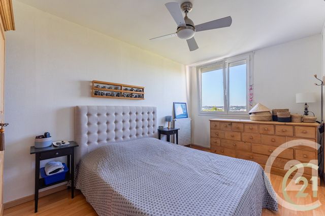 Appartement F5 à vendre - 5 pièces - 140.0 m2 - VAULX EN VELIN - 69 - RHONE-ALPES - Century 21 Villa Urbana