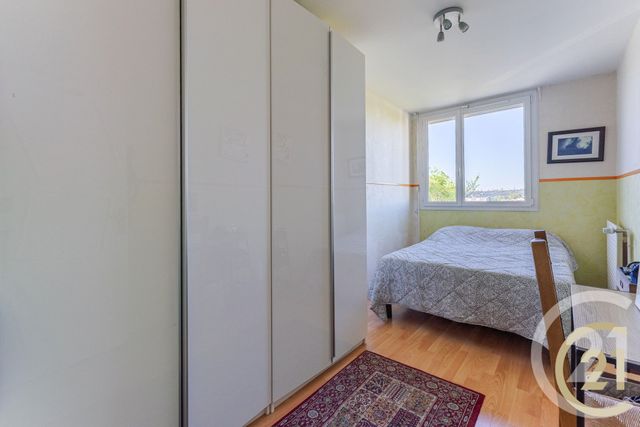 Appartement F5 à vendre - 5 pièces - 140.0 m2 - VAULX EN VELIN - 69 - RHONE-ALPES - Century 21 Villa Urbana