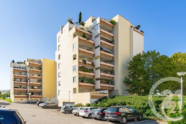 Appartement F5 à vendre - 5 pièces - 140.0 m2 - VAULX EN VELIN - 69 - RHONE-ALPES - Century 21 Villa Urbana