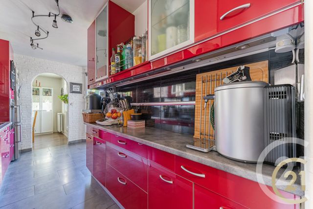 Appartement F5 à vendre - 5 pièces - 140.0 m2 - VAULX EN VELIN - 69 - RHONE-ALPES - Century 21 Villa Urbana