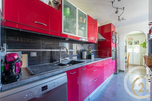 Appartement F5 à vendre - 5 pièces - 140.0 m2 - VAULX EN VELIN - 69 - RHONE-ALPES - Century 21 Villa Urbana