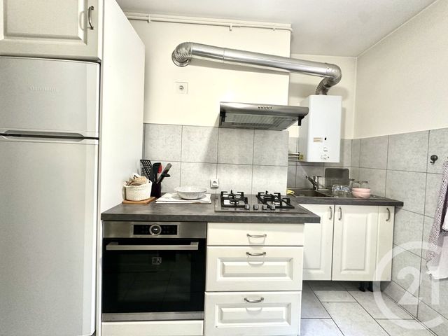 Appartement T4 à vendre - 4 pièces - 63.24 m2 - VILLEURBANNE - 69 - RHONE-ALPES - Century 21 Villa Urbana