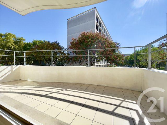Appartement T3 à vendre - 3 pièces - 61.06 m2 - VILLEURBANNE - 69 - RHONE-ALPES - Century 21 Villa Urbana