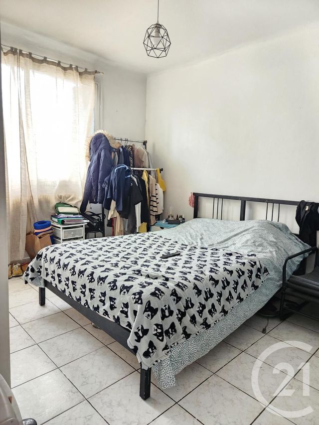 Appartement F3 à vendre - 3 pièces - 63.3 m2 - LYON - 69007 - RHONE-ALPES - Century 21 Villa Urbana