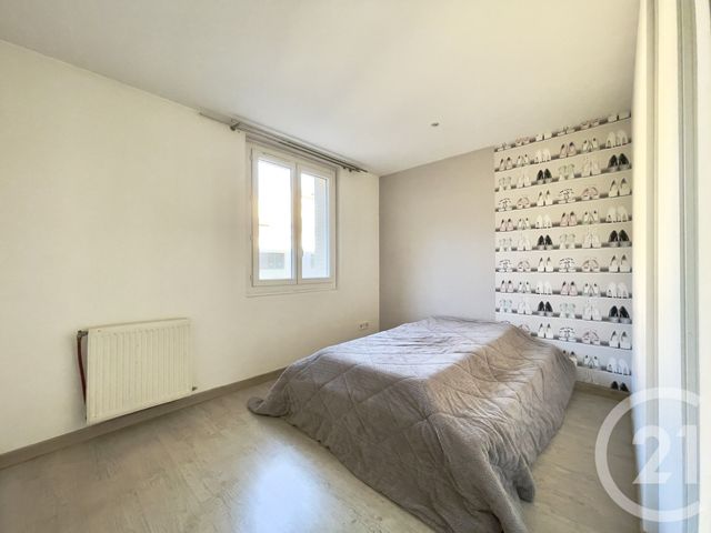 Appartement T3 à vendre - 3 pièces - 65.0 m2 - VILLEURBANNE - 69 - RHONE-ALPES - Century 21 Villa Urbana