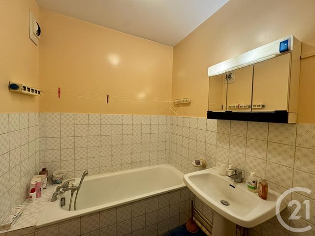 Appartement F3 à vendre - 3 pièces - 61.5 m2 - VILLEURBANNE - 69 - RHONE-ALPES - Century 21 Villa Urbana