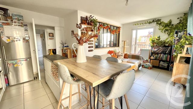 Appartement F4 à vendre - 4 pièces - 69.74 m2 - VILLEURBANNE - 69 - RHONE-ALPES - Century 21 Villa Urbana