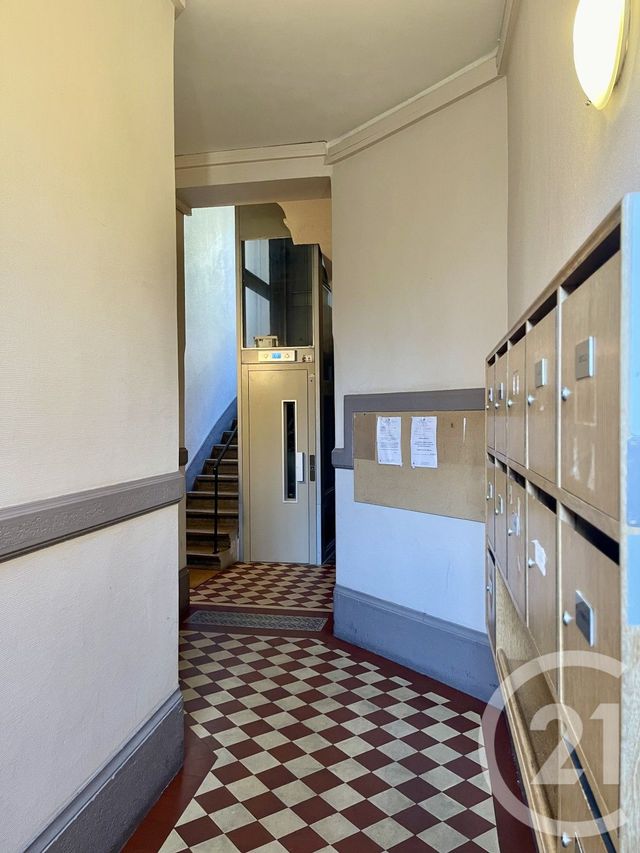 Appartement T3 à vendre - 3 pièces - 78.42 m2 - VILLEURBANNE - 69 - RHONE-ALPES - Century 21 Villa Urbana