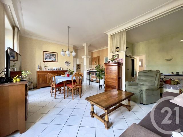 Appartement T3 à vendre - 3 pièces - 78.42 m2 - VILLEURBANNE - 69 - RHONE-ALPES - Century 21 Villa Urbana